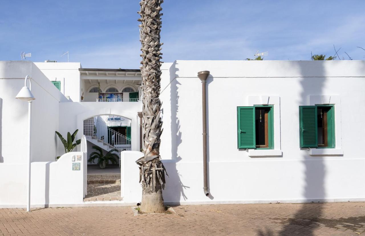 Le Tre Sirene Bed and Breakfast Porto Cesareo Exteriör bild